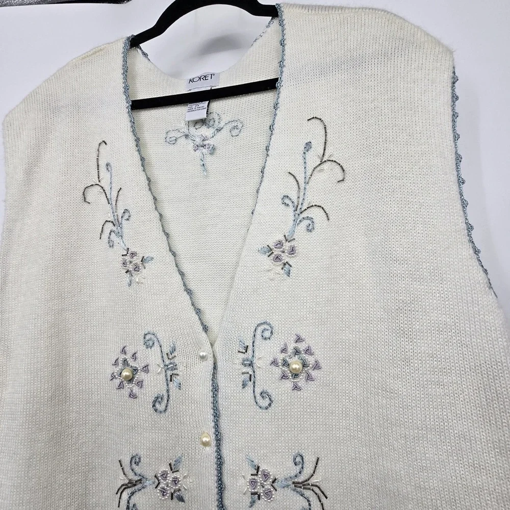 Vintage Koret Embroidered Sweater Vest Women 2X Ivory Beads Boho Cottage Grandma